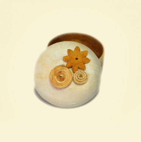 Cofanetto in buccia di bergamotto con spirale e fiore